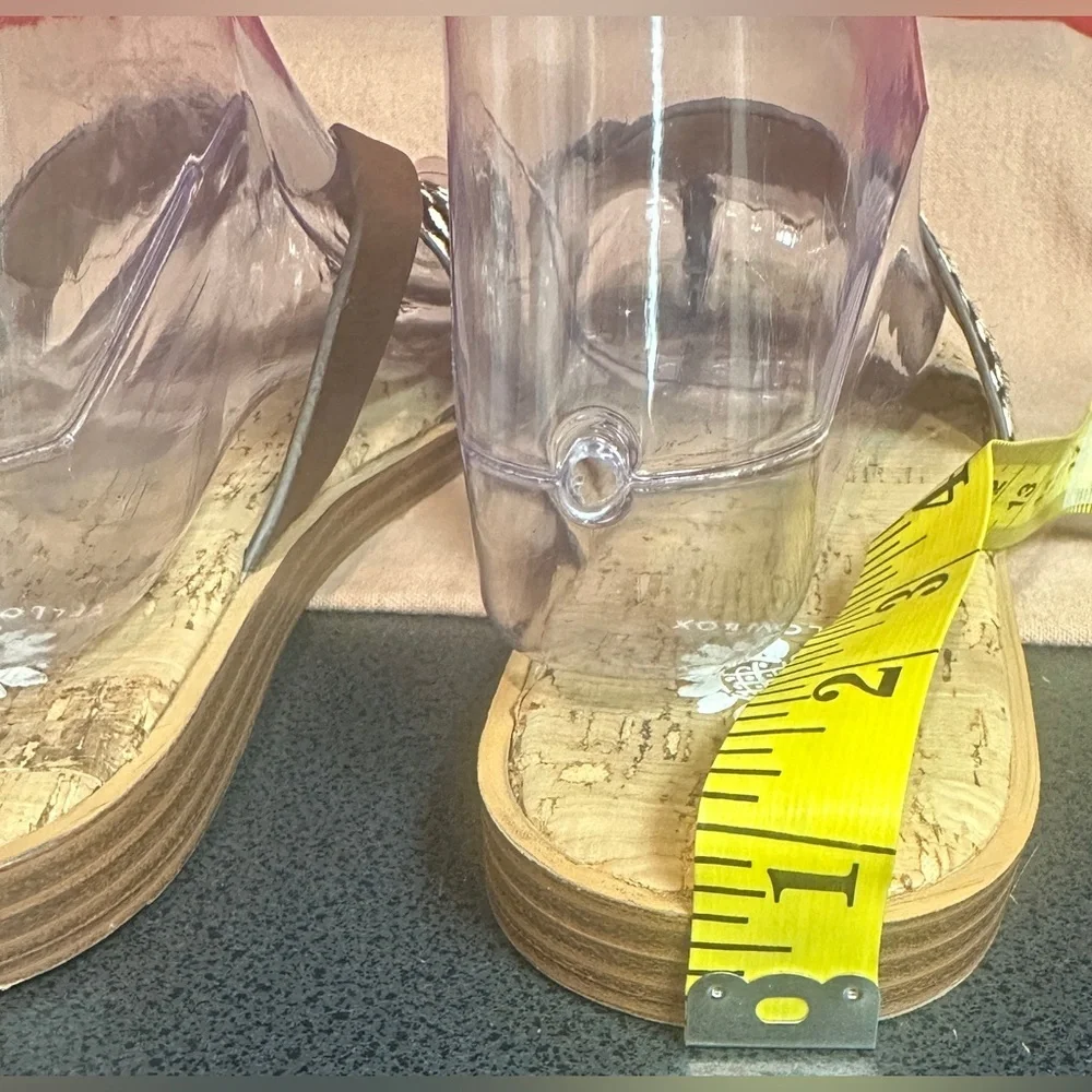 Yellow Box Flat Slip On T Strap Leather Sandals Cheetah Print Women’s Size 9 - Picture 6 of 14